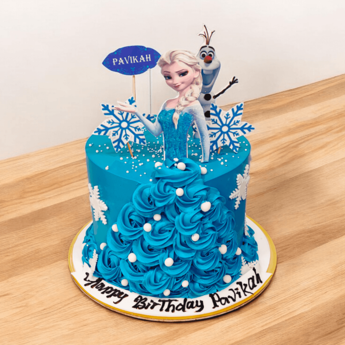 Beautiful Elsa Cake