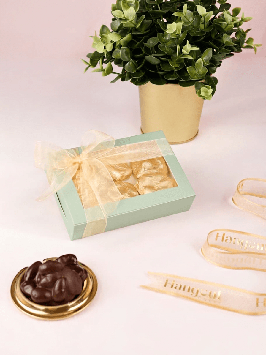 Almond Clusters Box