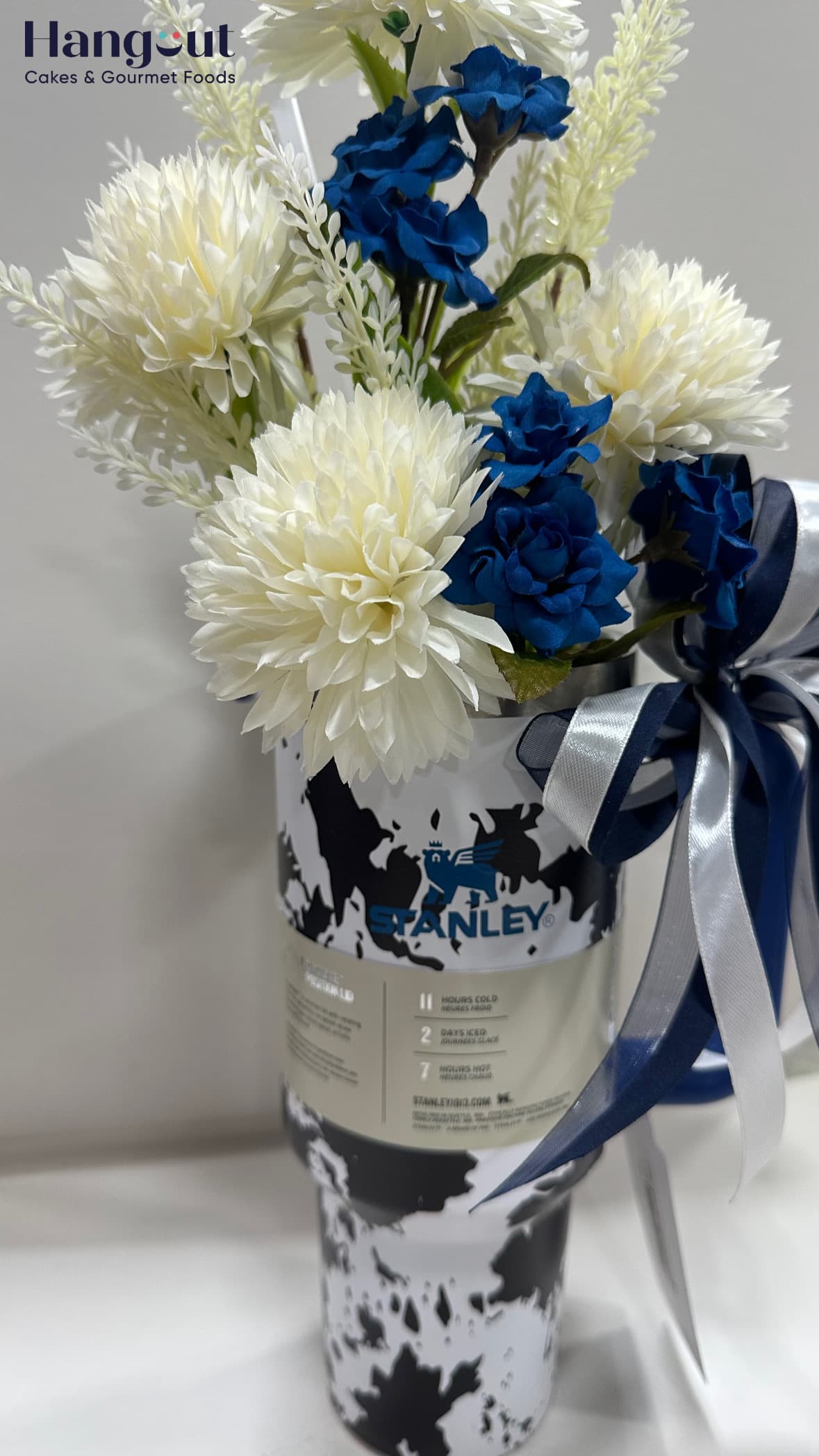 Black and White Stan Flower Bouquet