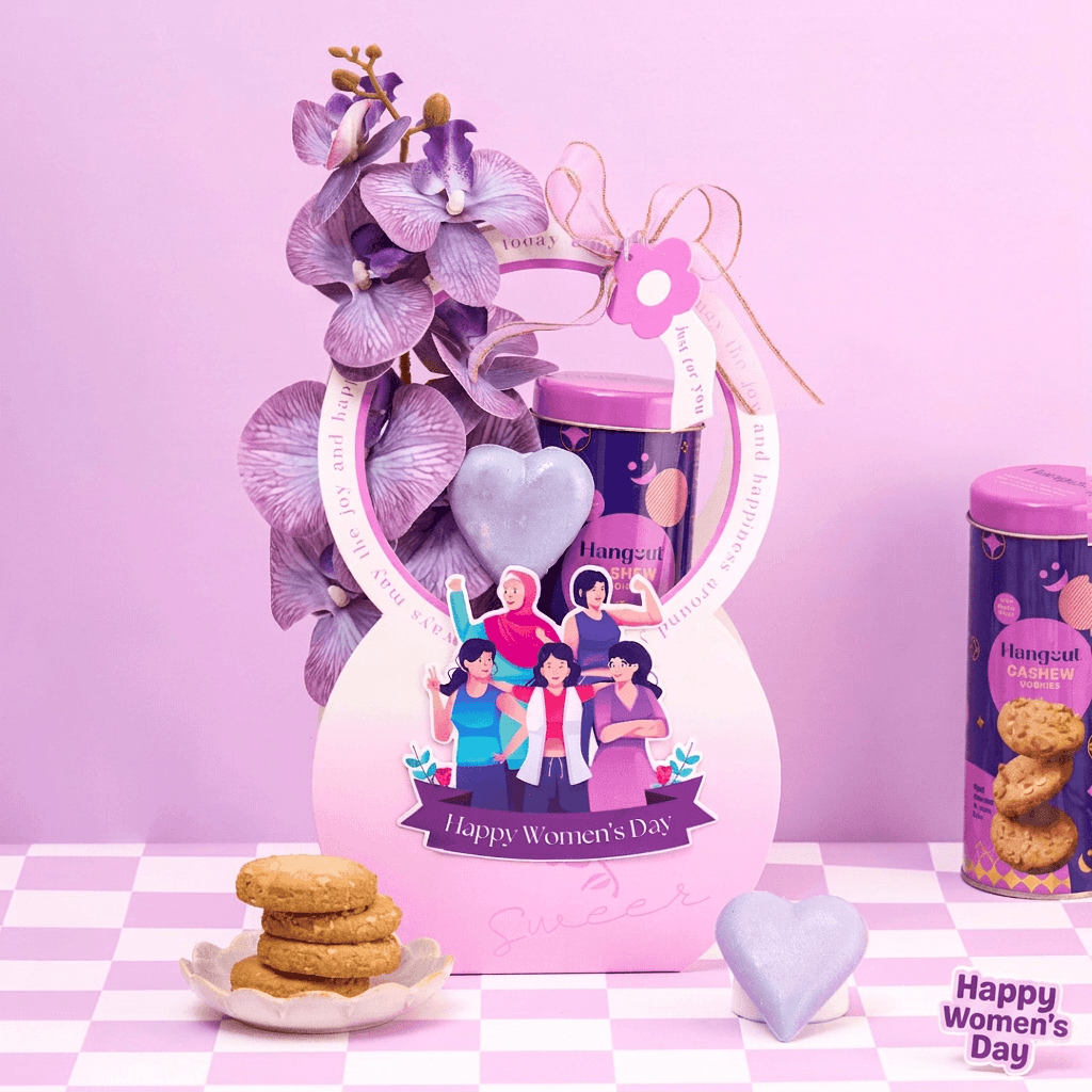 Blossom & Shine Women’s Day Gift Hamper