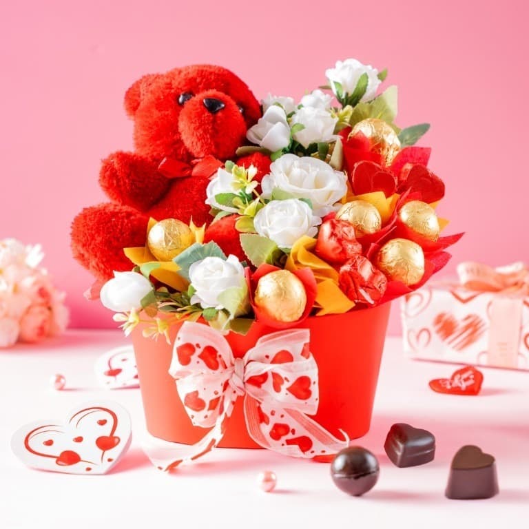 Love Affair Gift Hamper (Red)