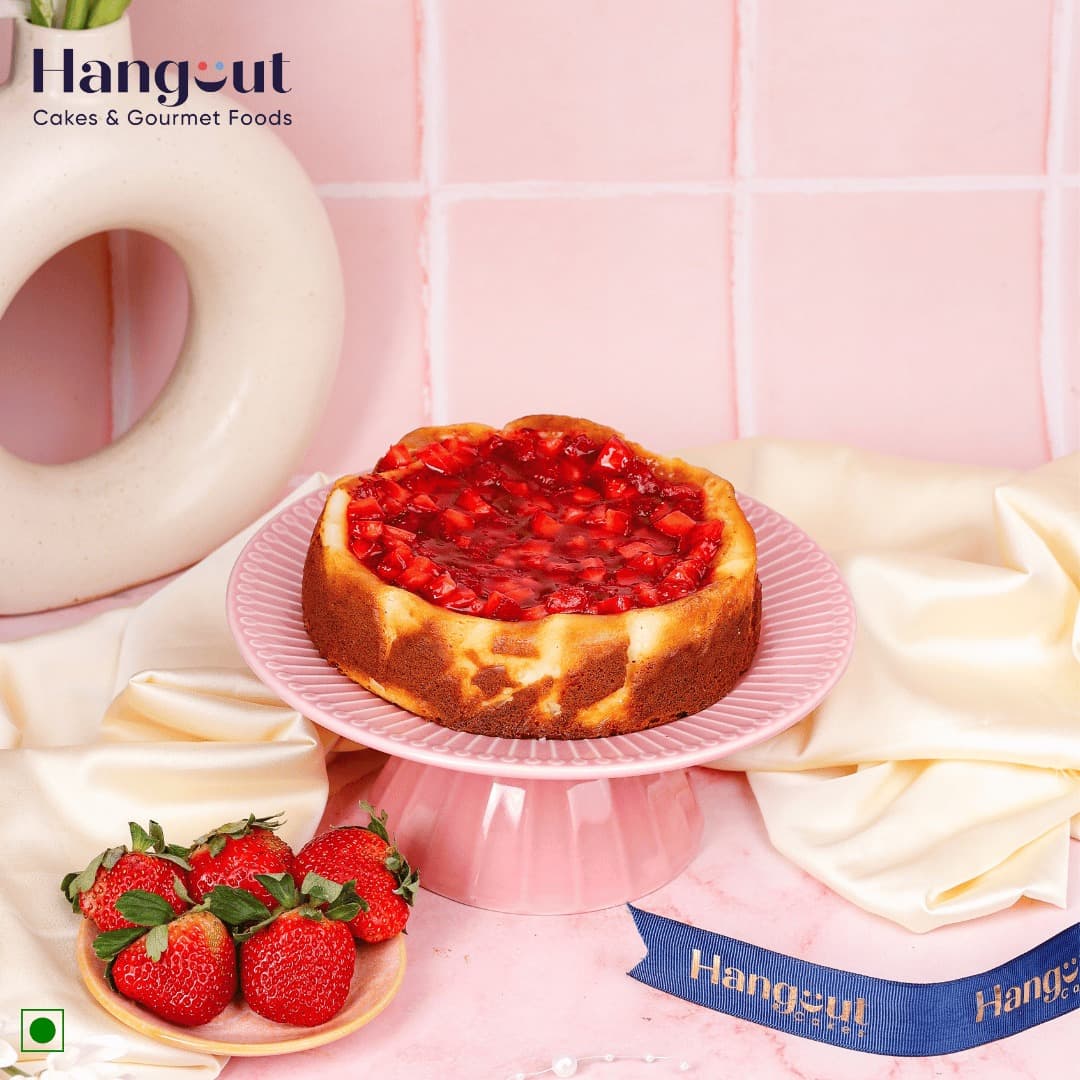 Strawberry Basqued Cheesecake [Medium]