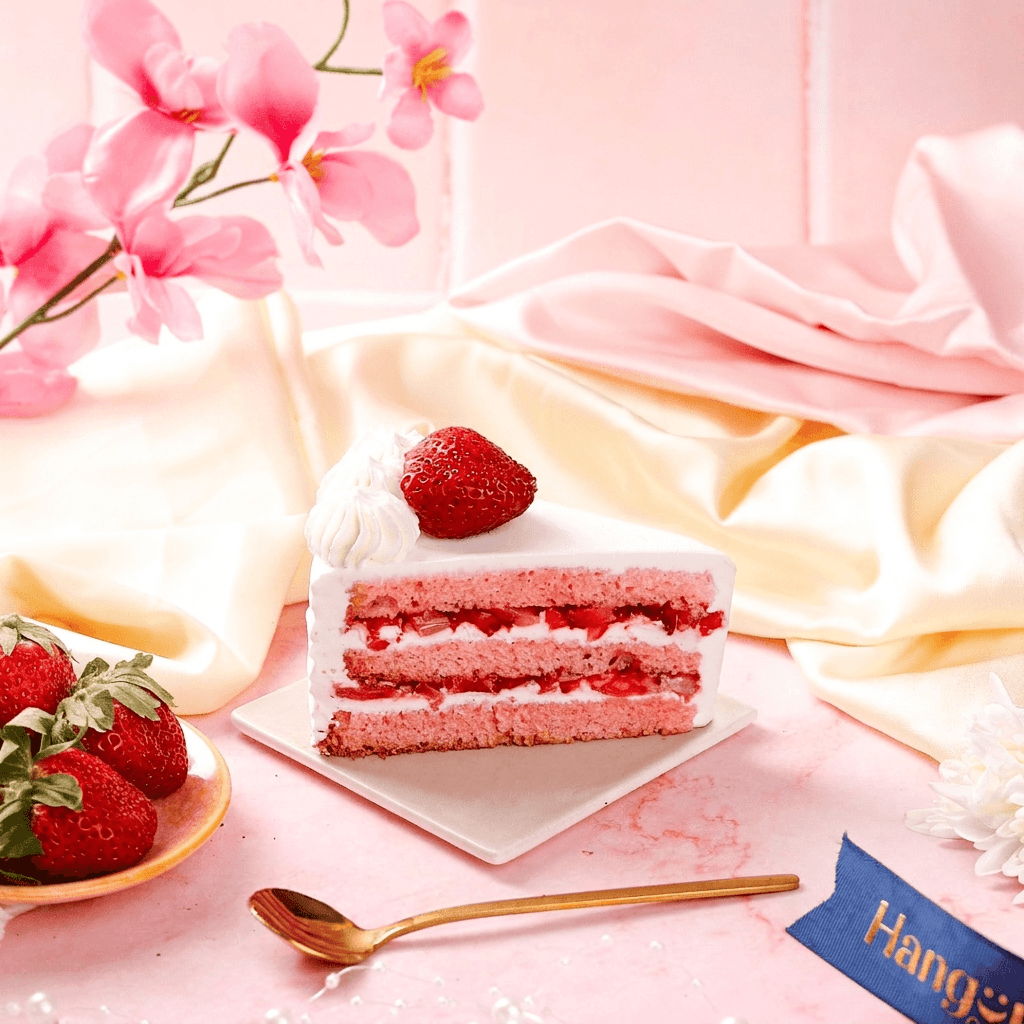 Strawberry with Cream Pastry