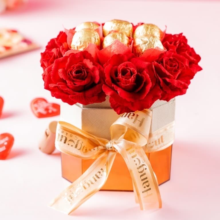 Parcel of Roses Bouquet