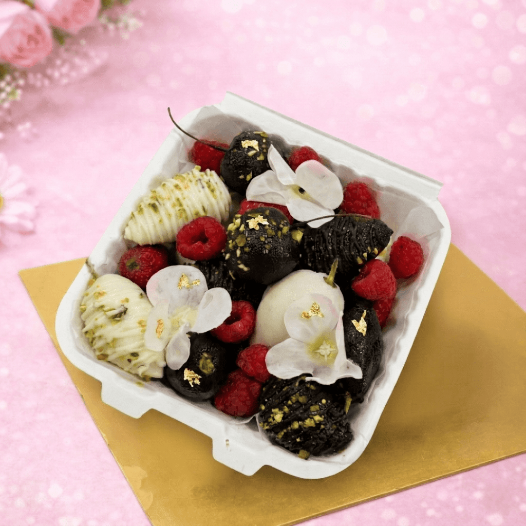 Strawberry Dipped in Chocolate New Year Box