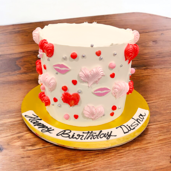 Kisses & Hearts Cake