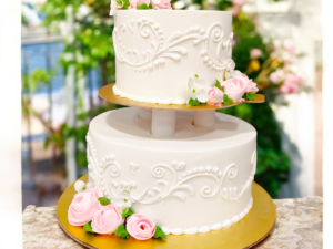 Elegant 2 tier Wedding Cake with Flowers