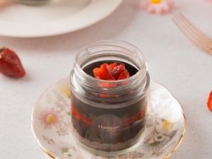 Strawberry Chocolate Dessert Jar