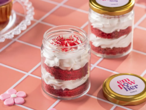 Red Velvet Jar Cake Women's Day Special