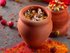 Thandai Rasmalai Dessert