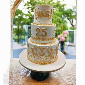 Gorgeous 3 Tier Anniversary Cake