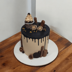 Customized Chocolate Cake