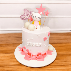 Hello Kitty Cake